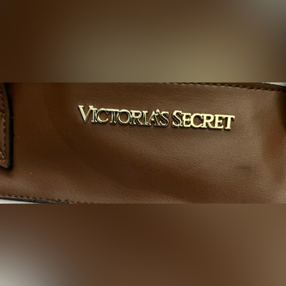 Victoria’s Secret weekender bag tote - Picture 11 of 13